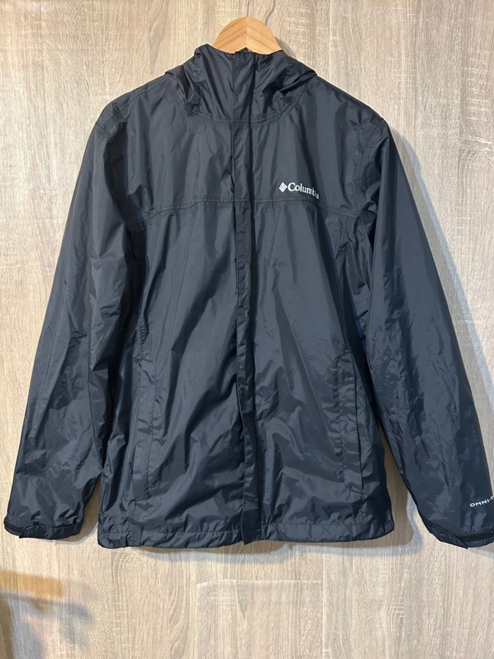 Columbia Black Omni-Tech Coat Size Small Lightweight